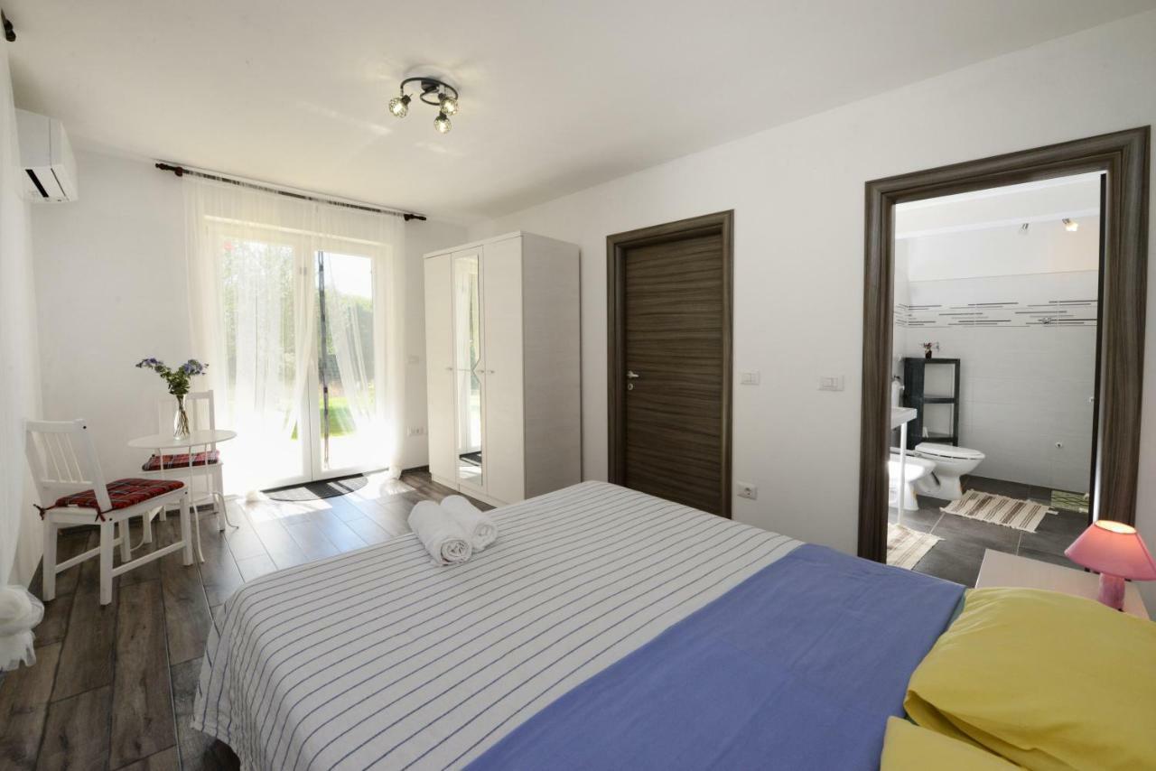 Villa Kontesici 14 Zelena Laguna Bagian luar foto
