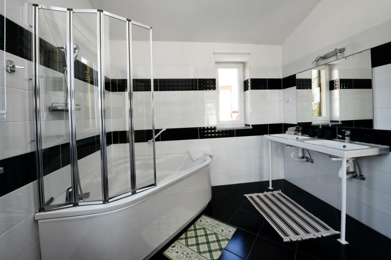 Villa Kontesici 14 Zelena Laguna Bagian luar foto
